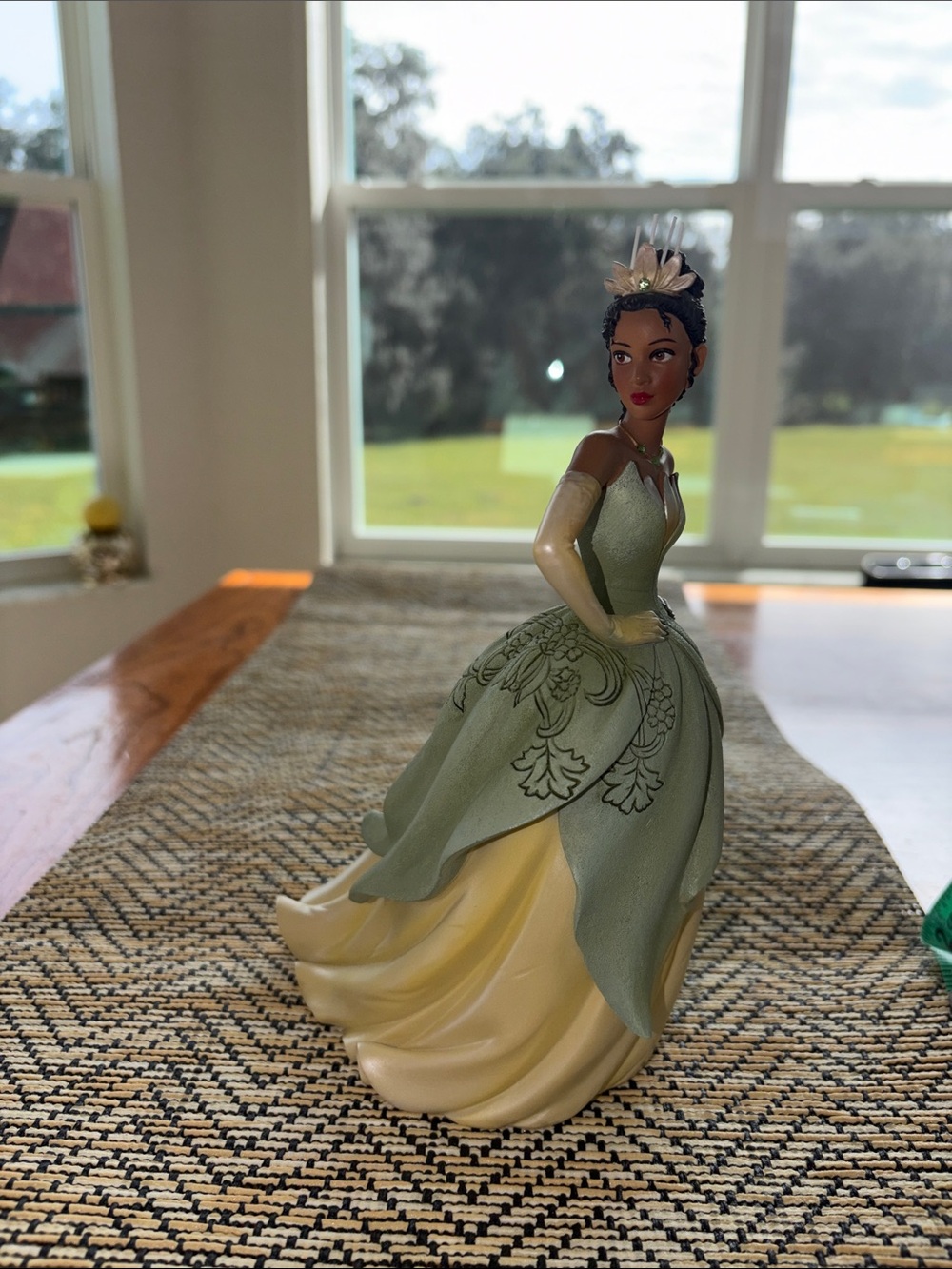 TIANA DISNEY/ENESCO STATUE